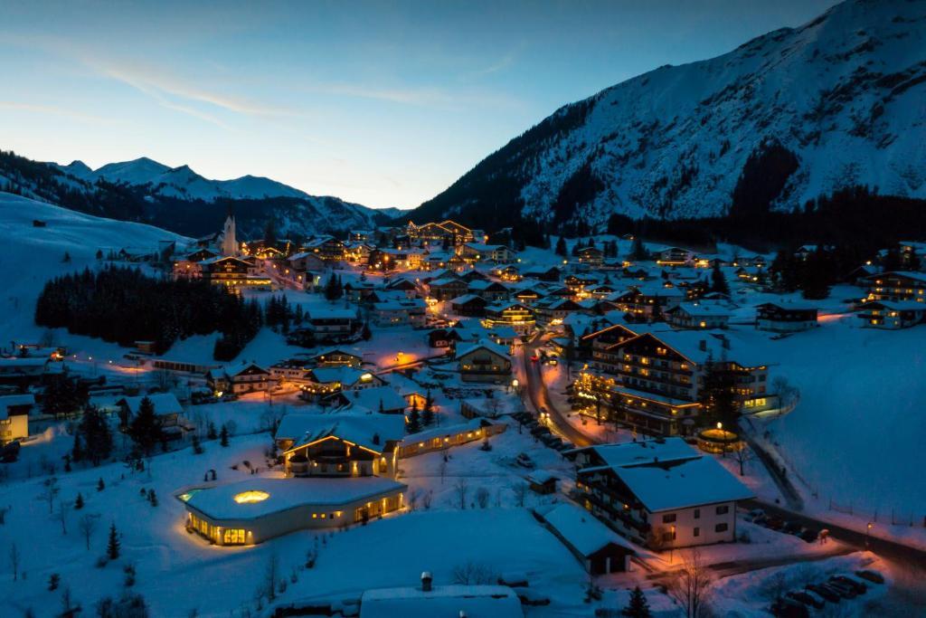 Gaestehaus Zugspitzblick Берванг Экстерьер фото
