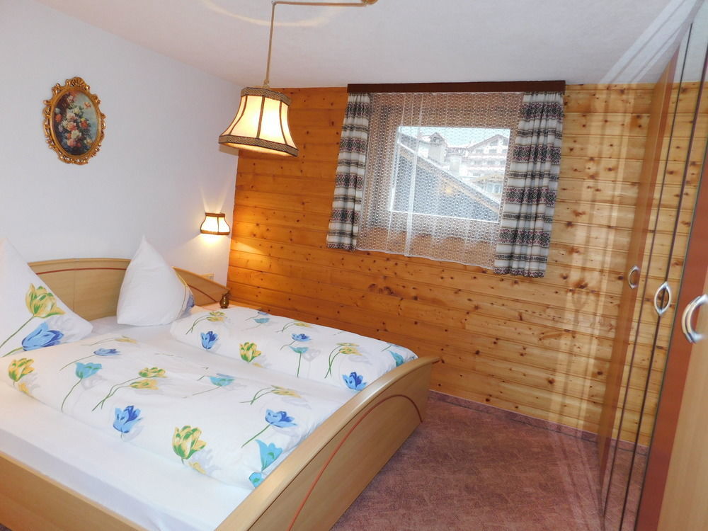 Gaestehaus Zugspitzblick Берванг Экстерьер фото